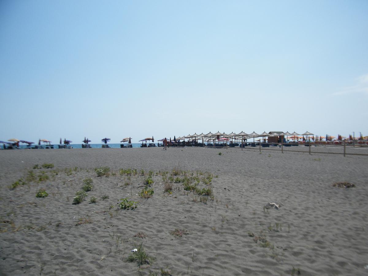 Hotel Aquarius Velipojë Екстериор снимка